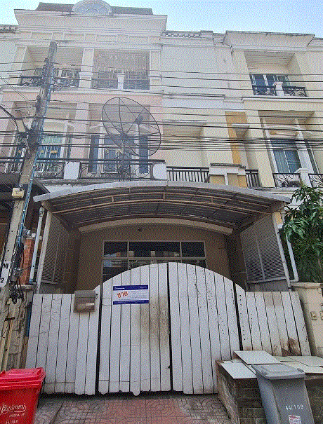 ทาวน์เฮ้าส์หลุดจำนอง ธ.ธนาคารกรุงเทพ กรุงเทพมหานคร หนองแขม หนองแขม