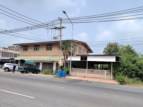 อาคารพาณิชย์หลุดจำนอง ธ.ธนาคารกรุงเทพ ชลบุรี เมืองชลบุรี บ้านสวน